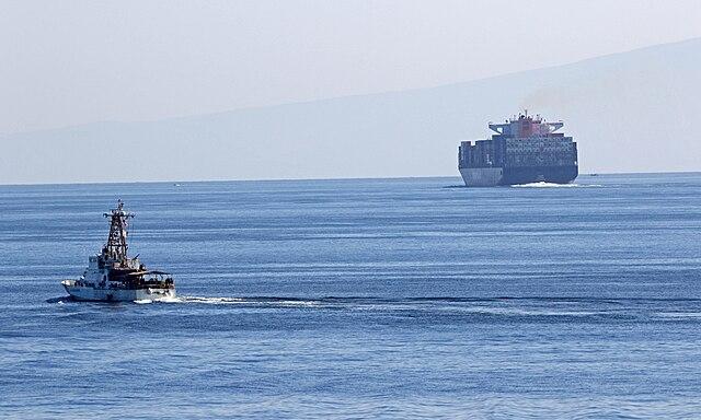Iran shuts Strait of Hormuz, US responds with third round of strikes