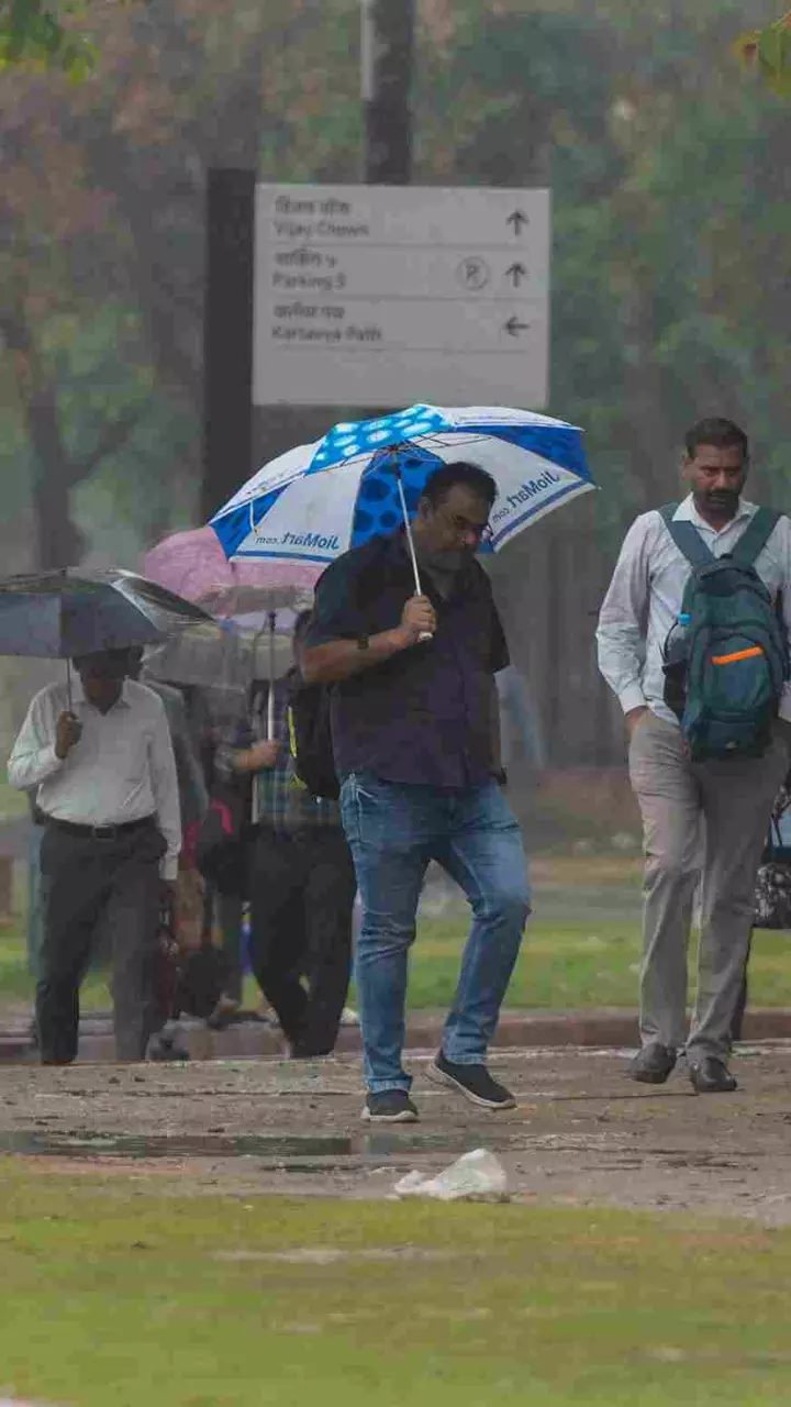 1,000 km rainstorm band batters South Asia in rare March weather shift