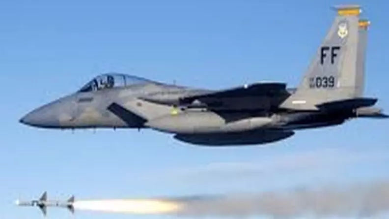 F15