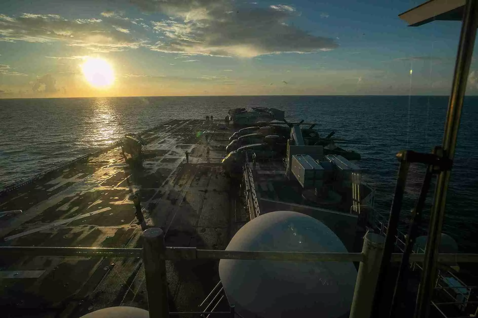 Iran Israel US Middle East explodes Iran Israel US Middle East explodes