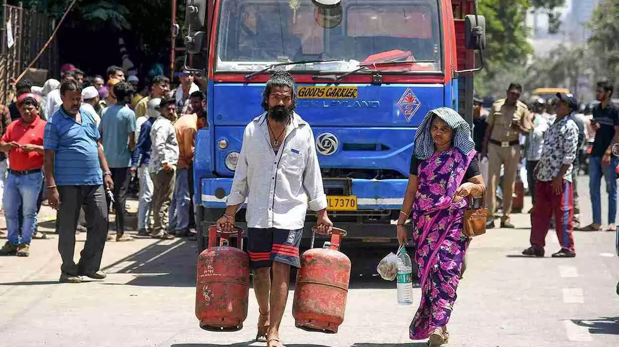 Iran Israel US Middle East explodes