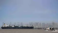 Indian tanker after clearing Strait of Hormuz Indian tanker after clearing Strait of Hormuz
