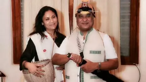 Cong alleges hidden assets, passports of Himanta’s wife; he threatens legal action