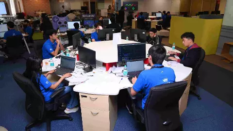 Amid job cuts by Oracle, Amazon, TCS boosts headcount by by 2,356 in Q4