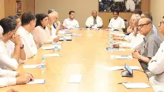 Mallikarjun Kharge in CWC meeting in Delhi