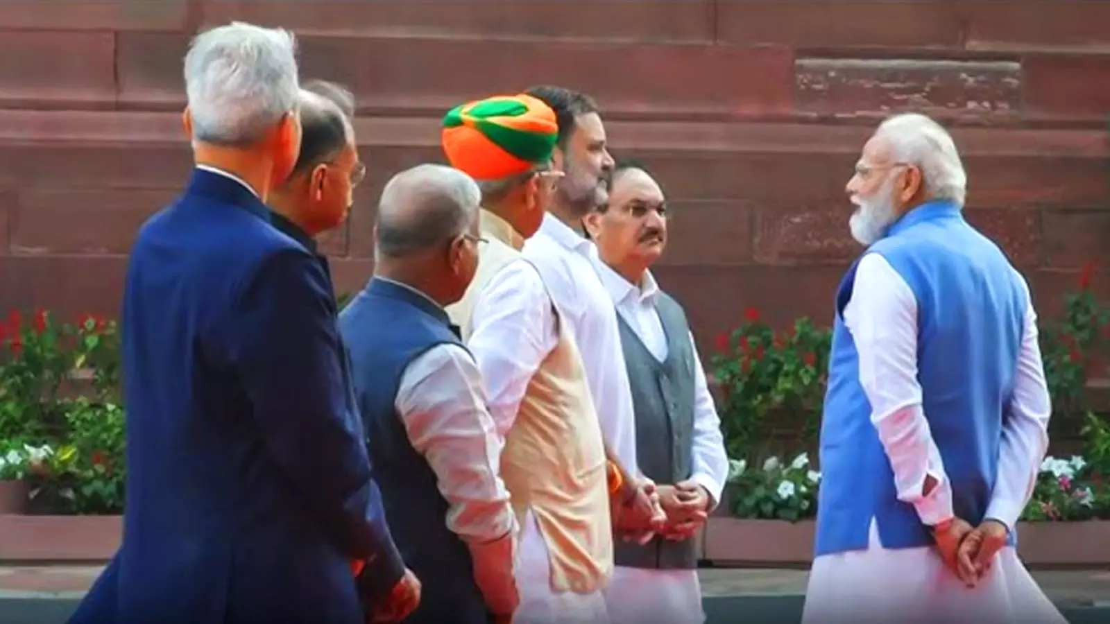 PM Modi speaking to Rahul Gandhi PM Modi speaking to Rahul Gandhi