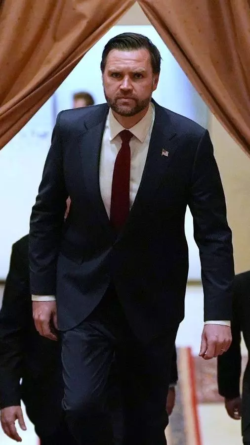 Vance talks with Iran offer no hope of quick end to war Vance talks with Iran offer no hope of quick end to war