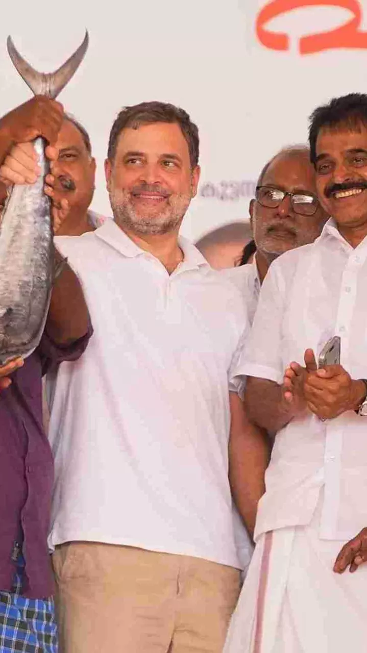 Poll results a fortnight away, power tussle brews in Congress over Kerala CM face Poll results a fortnight away, power tussle brews in Congress over Kerala CM face