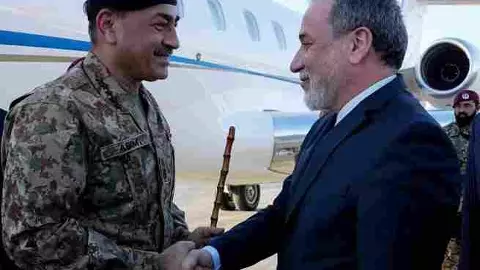 Strait of Hormuz completely open for all commercial vessels, says Iran