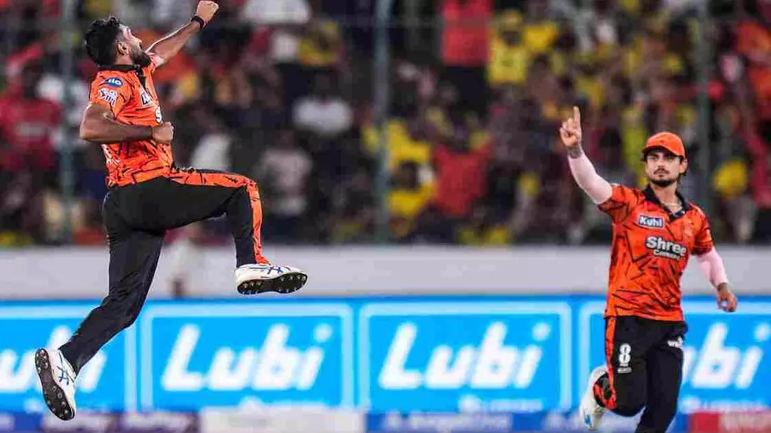 SRH edge CSK by 10 runs in IPL thriller as Malinga, Shivang star in tense finish