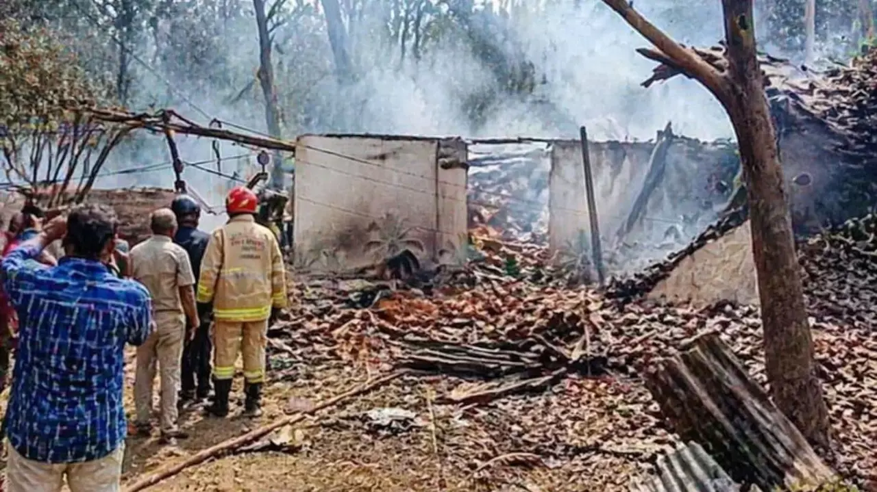 Blast at Kerala firecracker unit in Mundathikode