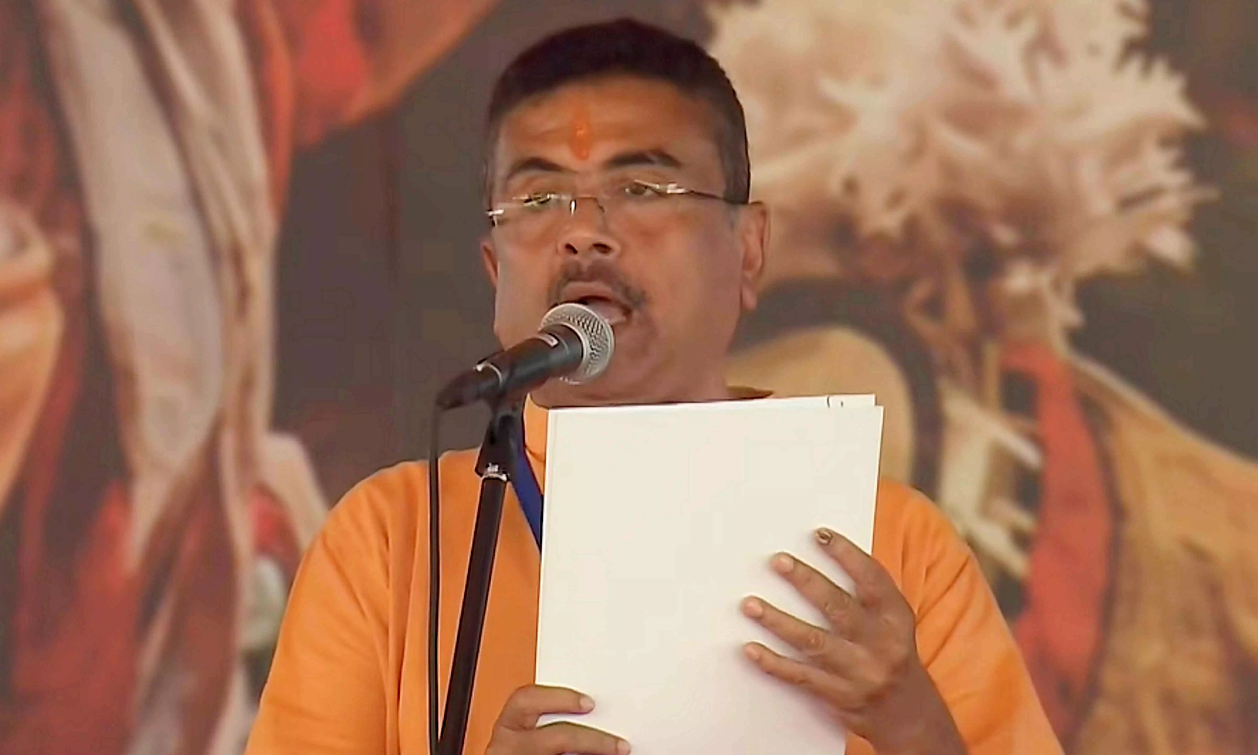 BJP leader Suvendu Adhikari takes the oath, as he becomes West Bengals Chief Minister BJP leader Suvendu Adhikari takes the oath, as he becomes West Bengals Chief Minister