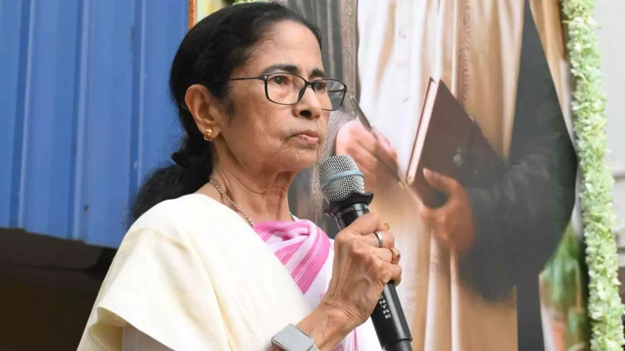 Despite her call for a mega anti-BJP platform, why Mamata seems to be a lonely warrior