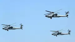 Apache helicopters Apache helicopters