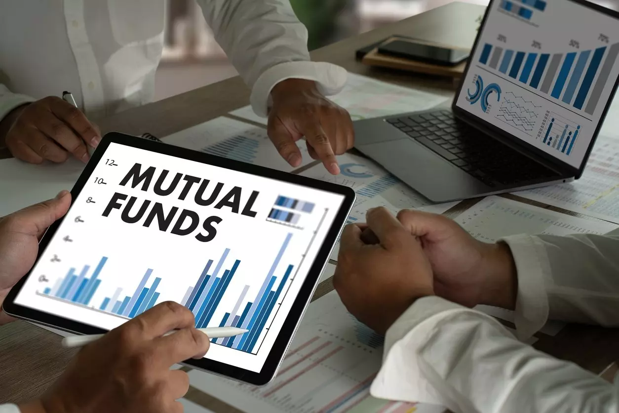 Mutual fund SIPs linked to salaries - good idea for investments? Mutual fund SIPs linked to salaries - good idea for investments?