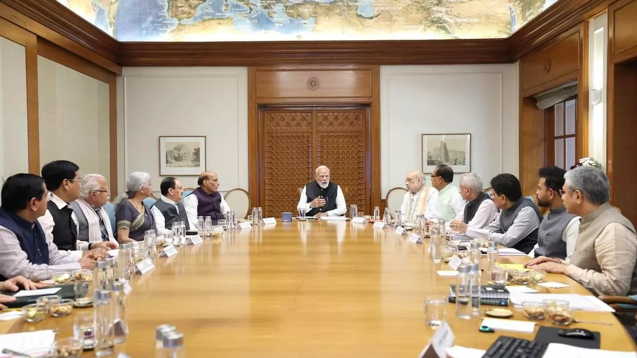Narendra Modi, Cabinet meeting