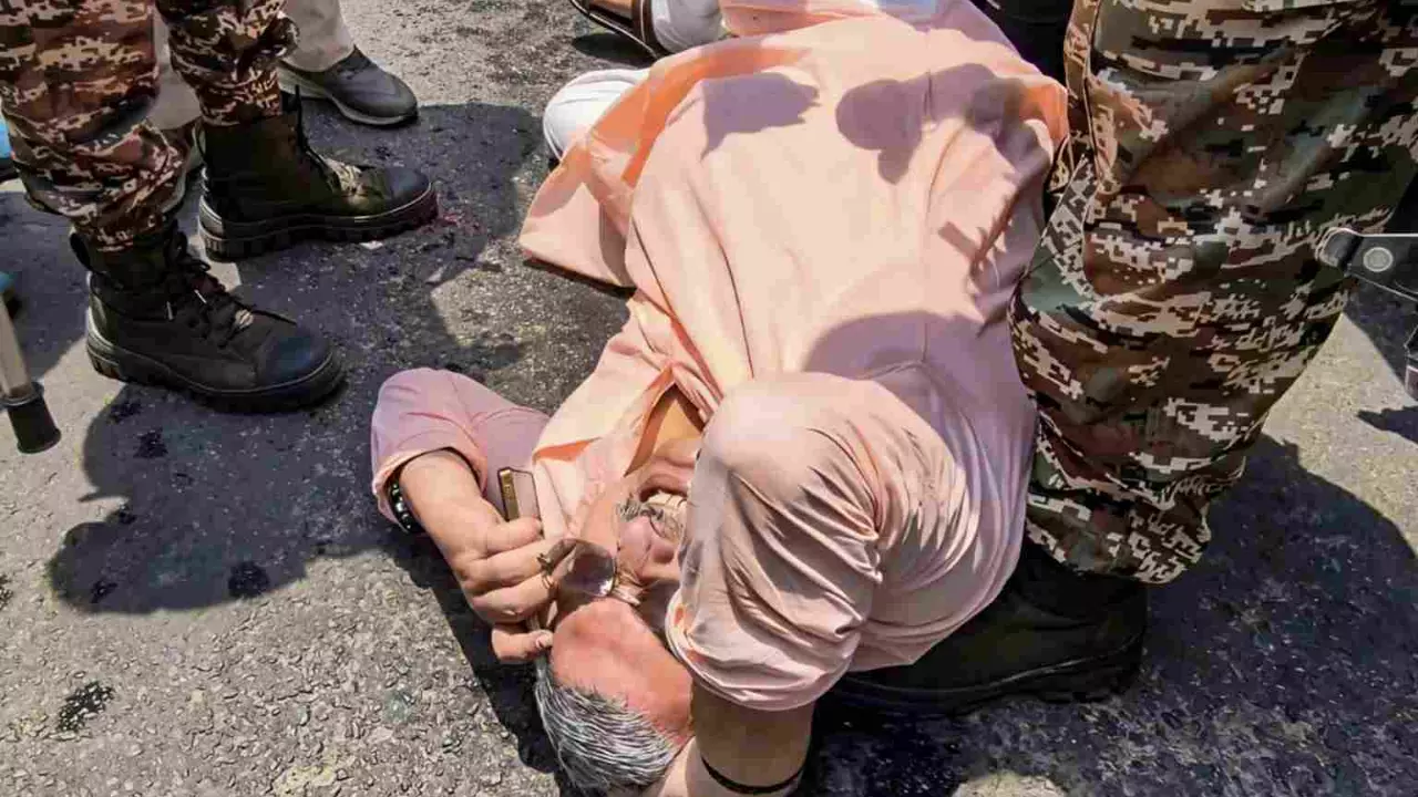 After Abhishek, TMC MP Kalyan Banerjee injured in clash outside police station