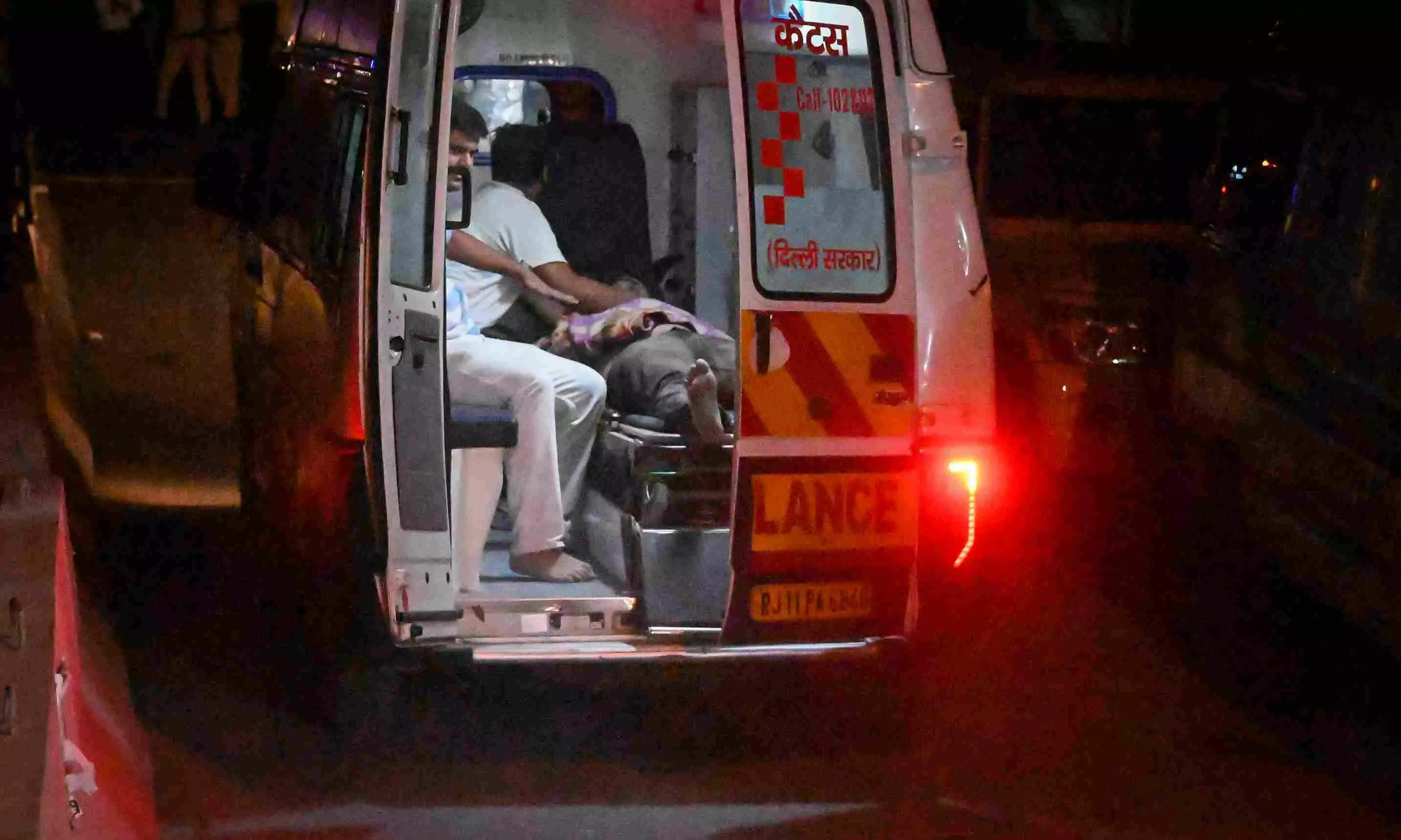 Saket building collapse: 26-year-old dead, eight rescued in south Delhi Saket building collapse: 26-year-old dead, eight rescued in south Delhi