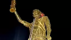 statue of Lionel Messi in Kolkata