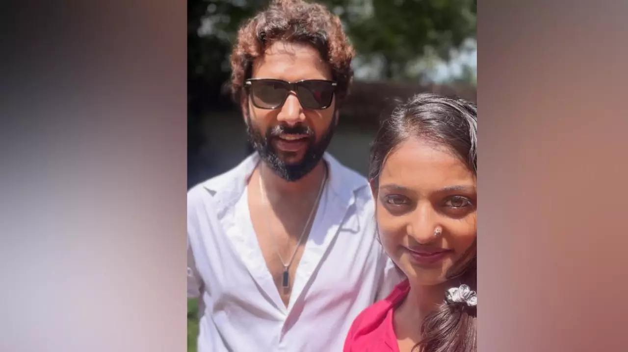 Mohd Farman, Monalisa Bhosle