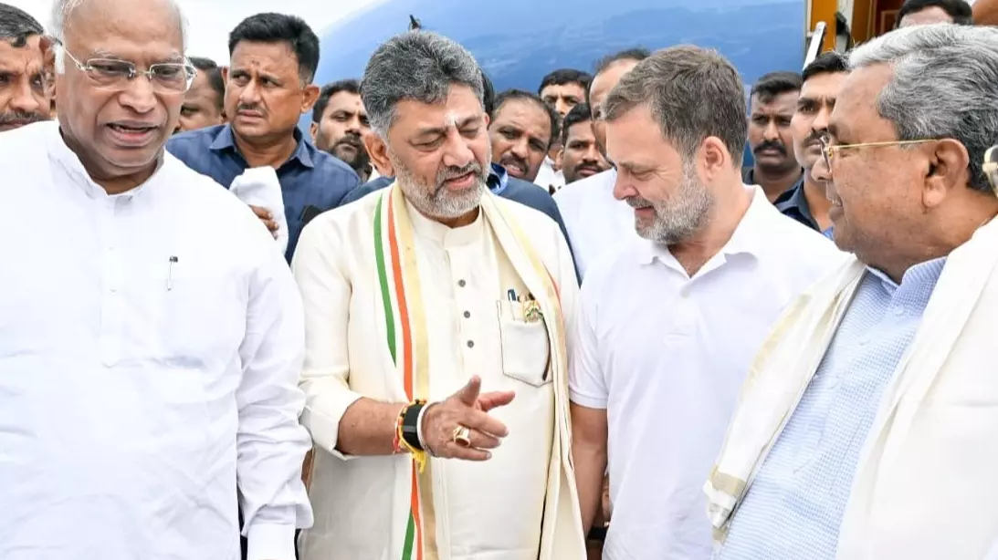 Karnataka CM DK Shivakumar with top Congress leaders