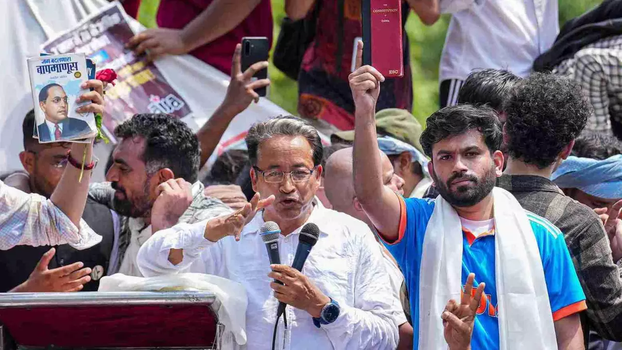 Maharashtra TET paper leak: Dipke renews attack on govt; Wangchuk to begin fast
