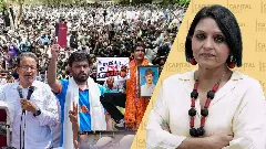 Protesters gather at Delhi