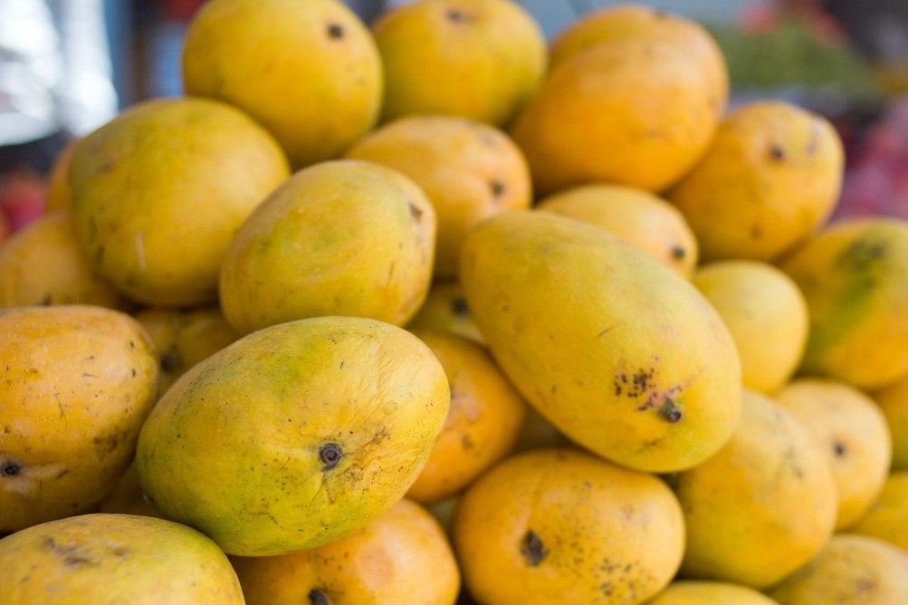 Nepal takes U-turn on banning Indian mangoes; cites domestic demand