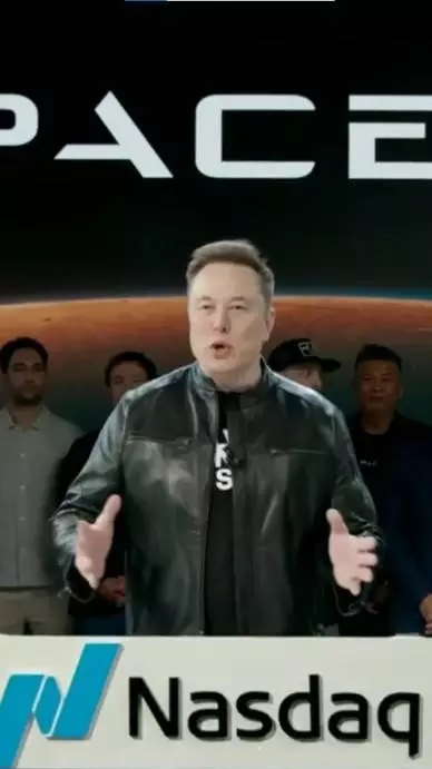 SpaceX CEO Elon Musk rings NASDAQ opening bell SpaceX CEO Elon Musk rings NASDAQ opening bell