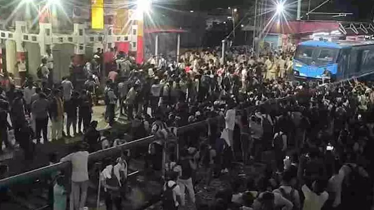Bihar police constable exam rush leads to stone pelting, chaos at Patliputra station