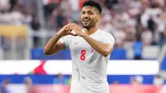 Iran opens politically charged World Cup with 2-2 draw against New Zealand