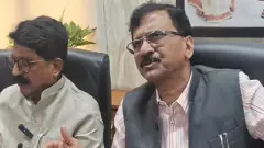 Shiv Sena leader Sanjay Raut (right)