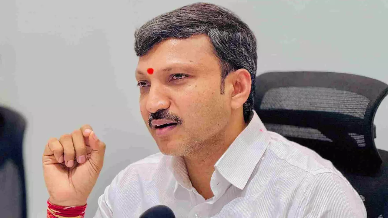 How a 20-year-old case’s verdict could upset Shiv Sena (UBT) MPs’ defection arithmetic