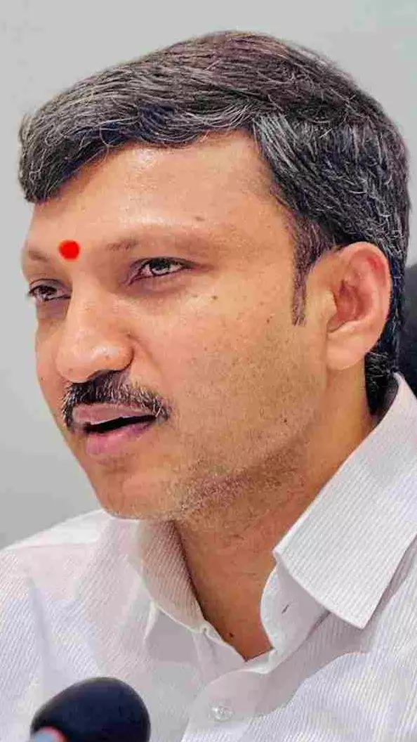 How a 20-year-old case’s verdict could upset Shiv Sena (UBT) MPs’ defection arithmetic How a 20-year-old case’s verdict could upset Shiv Sena (UBT) MPs’ defection arithmetic