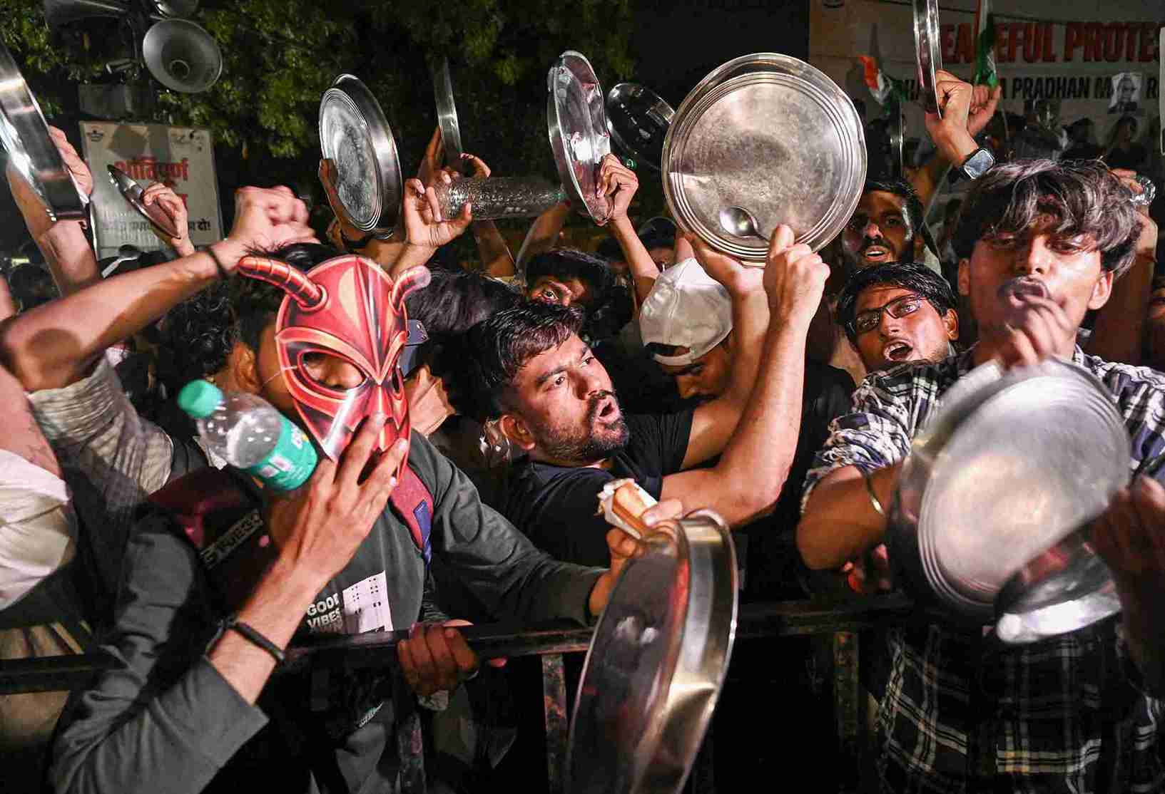Dipke continues Jantar Mantar sit‑in, urges farmers to back youth protest