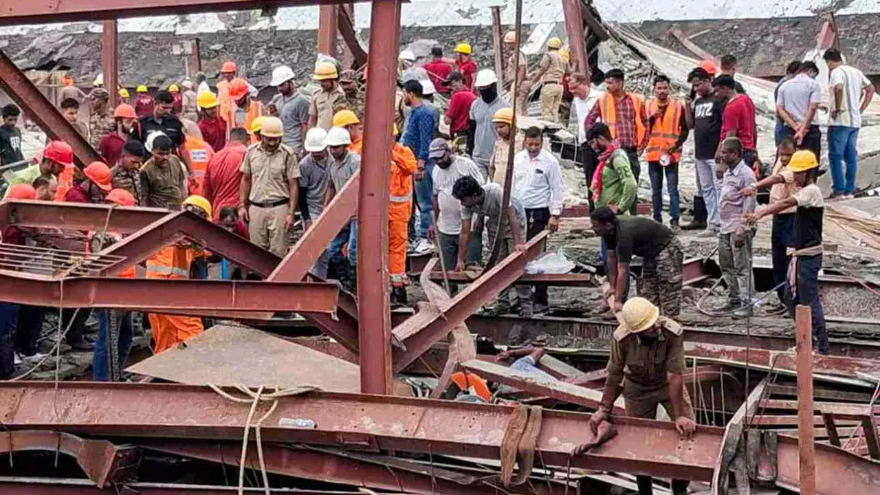 Kolkata warehouse collapse: 5 more rescued, several still feared trapped