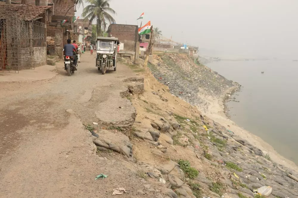 Life along the Ganga in Mahishasthali, Murshidabad. Photo: Abhishek Sharma