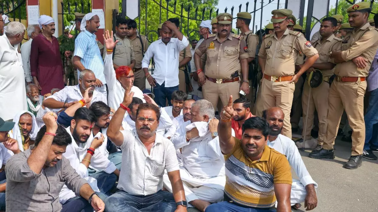 Ram temple theft: With RSS-BJP cornered, will Congress seize the moment?