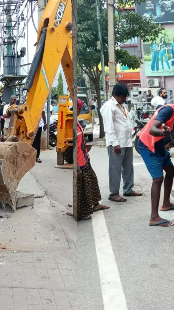Bengaluru footpaths Bengaluru footpaths