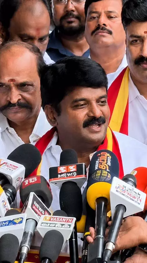 AIADMK rebels were disqualifiable before resigning; party’s silence keeps them safe AIADMK rebels were disqualifiable before resigning; party’s silence keeps them safe