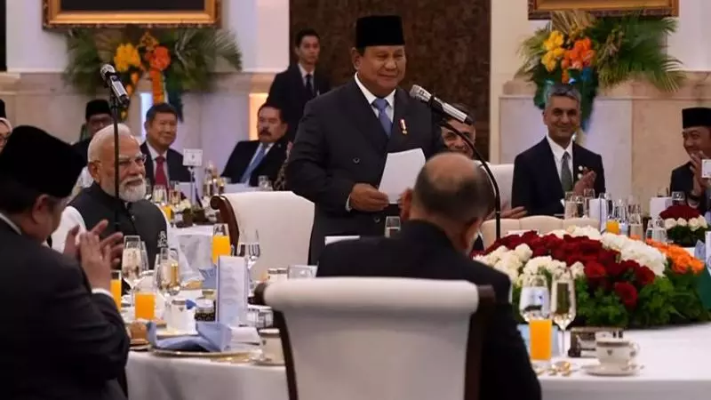 Indonesian President Prabowo Subianto and Prime Minister Narendra Modi