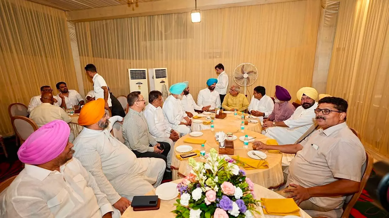 Bhupesh Baghlel with Punjab Congress leaders