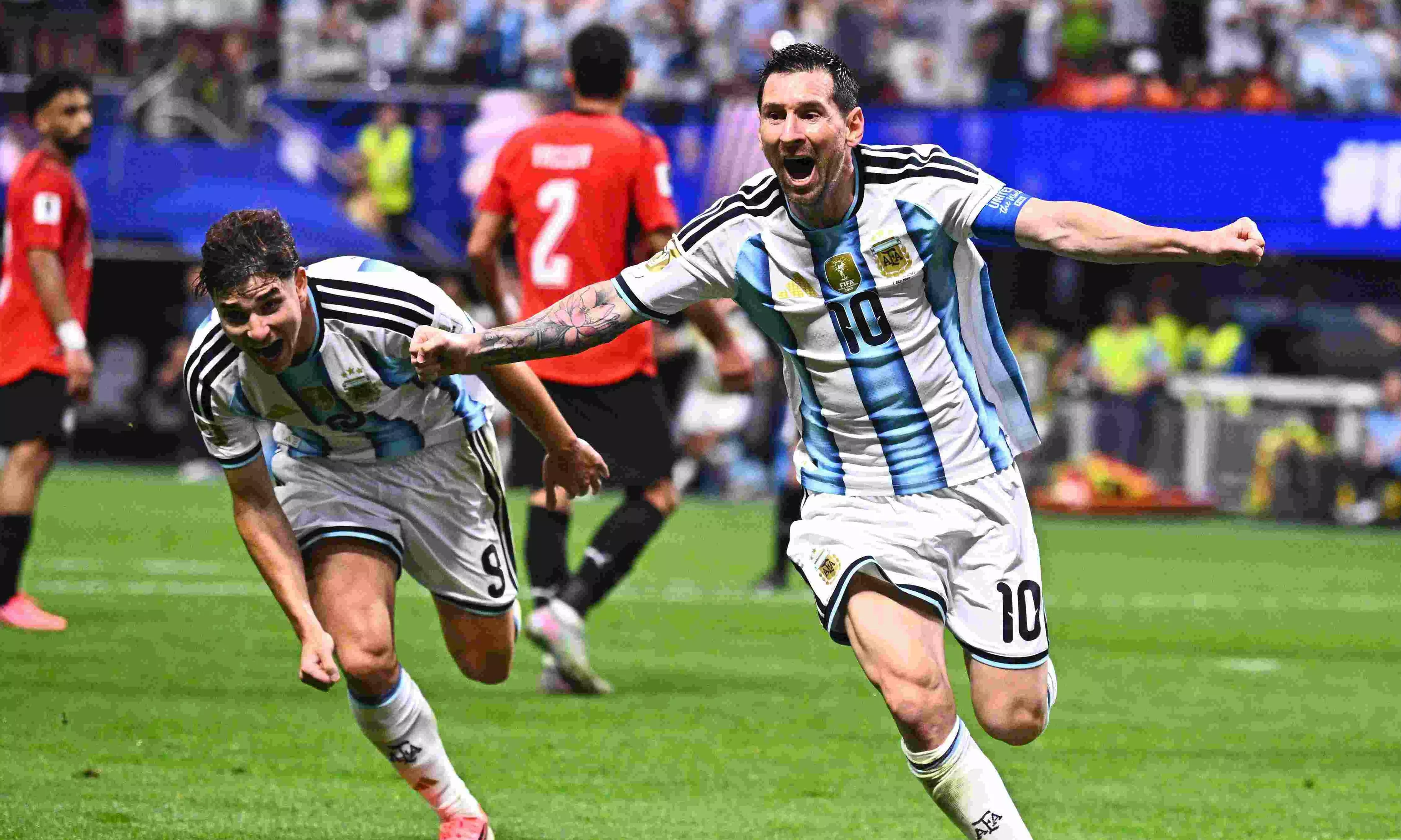 Argentinas Lionel Messi (10) is thrown in the air after the World Cup round of 16 soccer match between Argentina and Egypt in Atlanta Argentinas Lionel Messi (10) is thrown in the air after the World Cup round of 16 soccer match between Argentina and Egypt in Atlanta