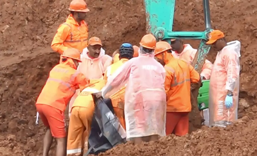 3 more bodies recovered from Wayanad landslide site; death toll rises to 6 3 more bodies recovered from Wayanad landslide site; death toll rises to 6