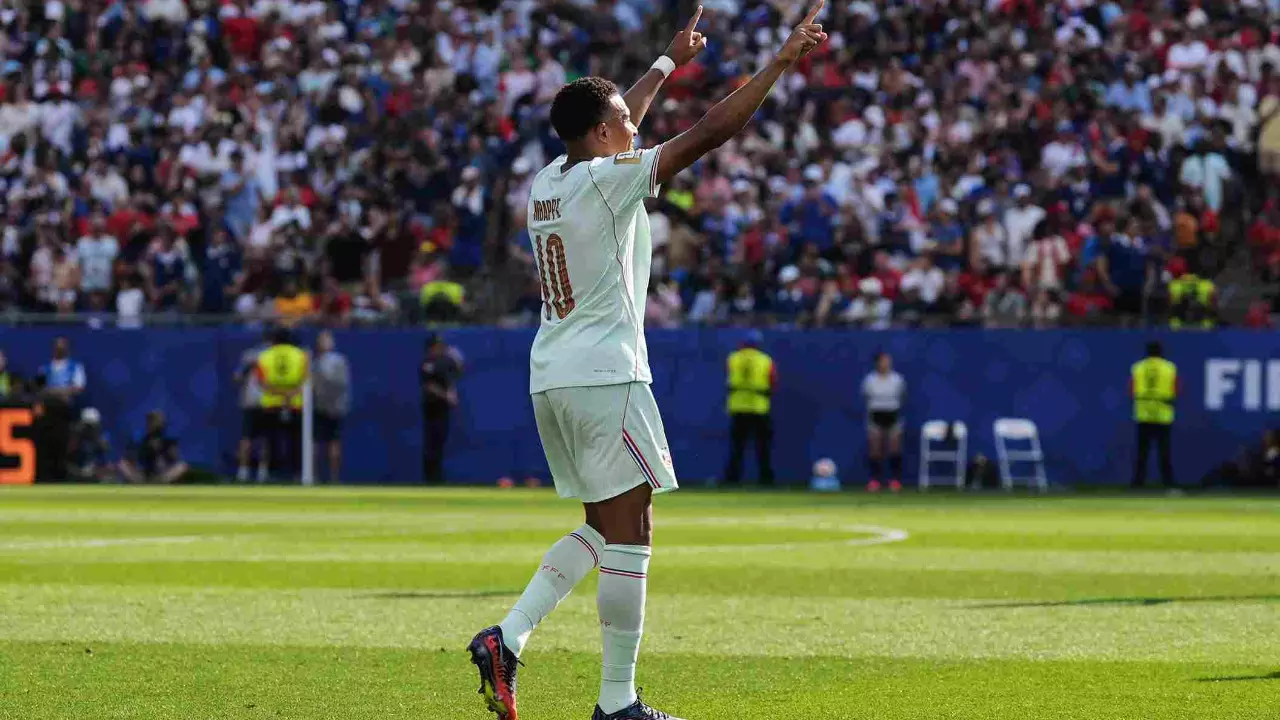 Kylian Mbappe powers France into World Cup semifinals with 2-0 win over Morocco