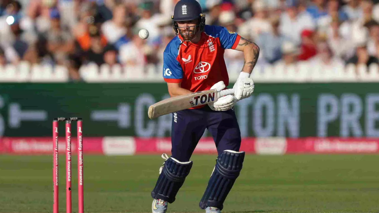 Shreyas Iyer’s unbeaten 80 in vain as England clinch T20I series against India