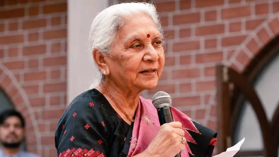 Women should become ‘expert mothers’ before becoming IAS officers: Anandiben Patel