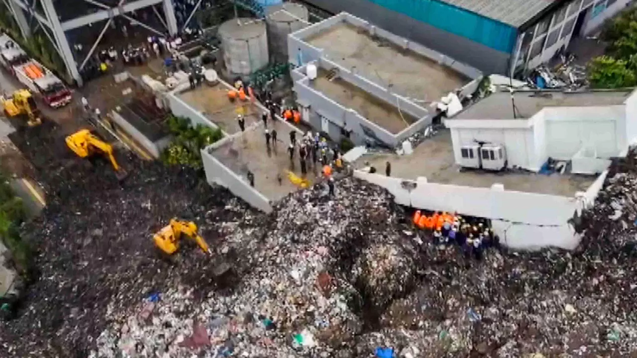 Pune garbage landslide