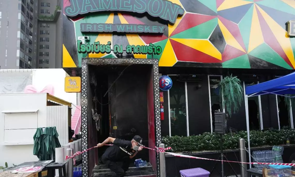 Bangkok pub fire: 27 dead; ‘patrons were trapped as beer cans, table blocked exits’ Bangkok pub fire: 27 dead; ‘patrons were trapped as beer cans, table blocked exits’