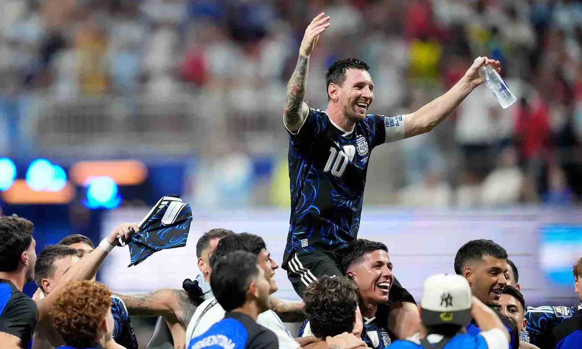 Defending champions Argentina beat England 2-1 to reach World Cup final